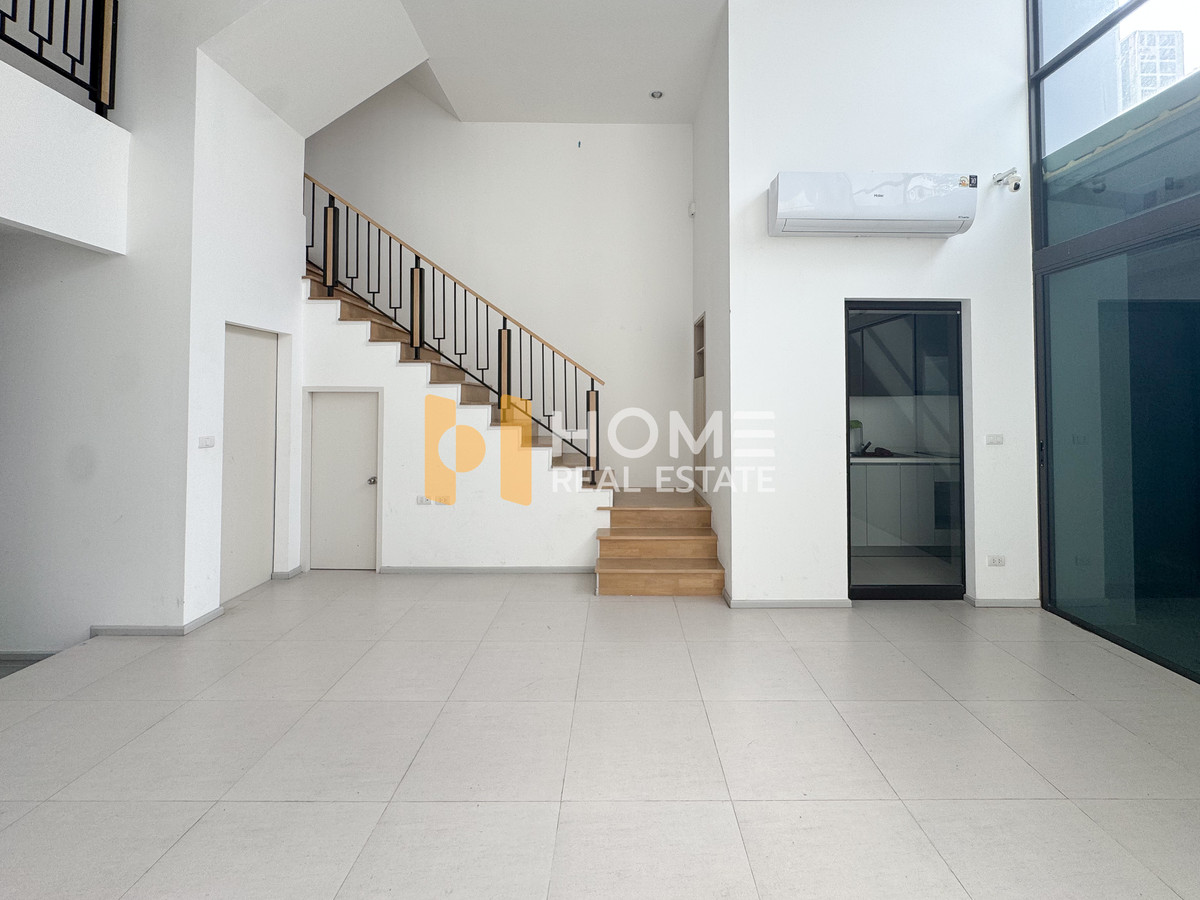 ขายทาวน์โฮมพัฒนาการ ศรีนครินทร์ : บ้านหน้าสวน 🌳 เอสทารา ฮาเว่น พัฒนาการ 20 / 3 ห้องนอน (ขาย), Estara Haven Phatthanakan 20 / 3 Bedrooms (FOR SALE) FON256