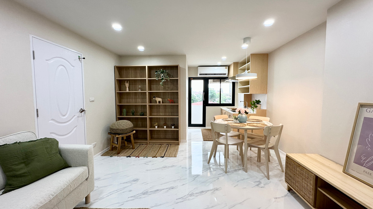 ขายคอนโดสาทร นราธิวาส : FQ ขายคอนโด Sathorn Suites Condominium ราคา 4,500,000 บาท [MKs251107]