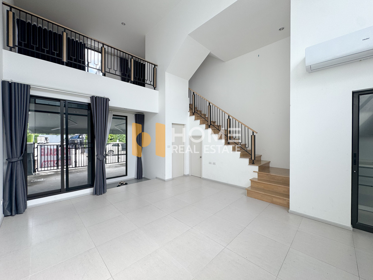 ขายทาวน์โฮมพัฒนาการ ศรีนครินทร์ : บ้านหน้าสวน 🌳 เอสทารา ฮาเว่น พัฒนาการ 20 / 3 ห้องนอน (ขาย), Estara Haven Phatthanakan 20 / 3 Bedrooms (FOR SALE) FON256