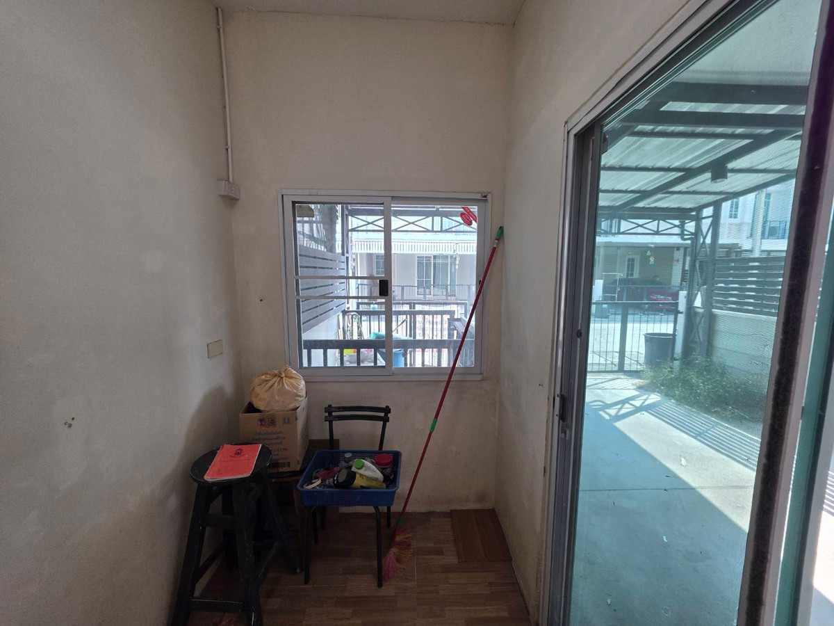 ให้เช่าทาวน์โฮมพระราม 5 ราชพฤกษ์ บางกรวย : ให้เช่าทาวน์โฮม โกลเด้นทาวน์ วงศ์สว่าง - รัชดา ใกล้ MRT แยกติวานนท์ เพียง 5 นาที