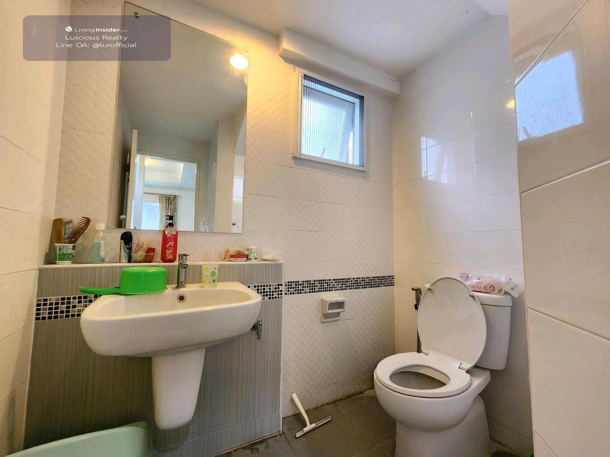 For SaleHouseNonthaburi, Bang Yai, Bangbuathong : Single house for sale, Chaiyaphruek Village, Pinklao-Kanchana  ✅️ Behind the corner, at the end of the alley, easy parking in front of the house, another 1 car  ✅️ House facing south, good wind  ✅️ Near the front of the village