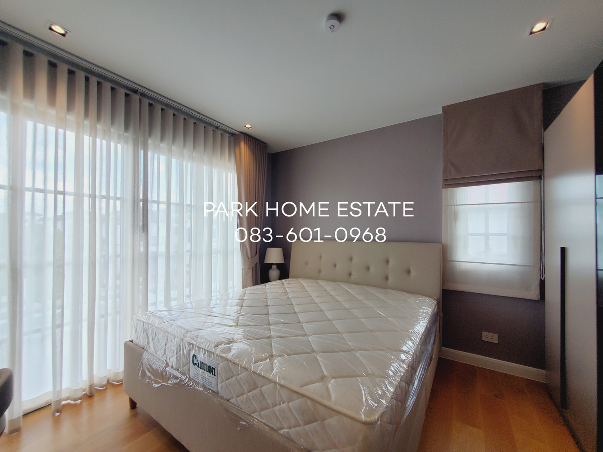 For RentHousePathum Thani,Rangsit, Thammasat : For Rent: Sereno Reignwood Residence Collections A Spanish-style single-family home surrounded by over 2,000 rai of nature, with a golf course backing onto the house.