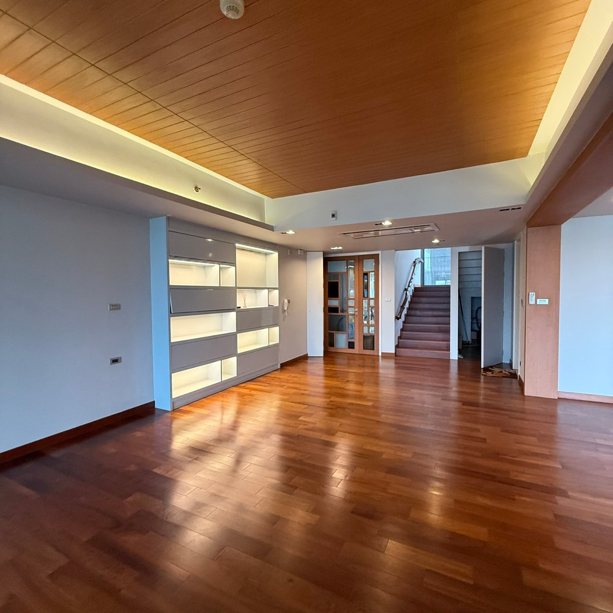 For SaleCondoRama3 (Riverside),Satupadit : For Sell The Pano Rama 3 3beds Duplex size 247 sq.m.