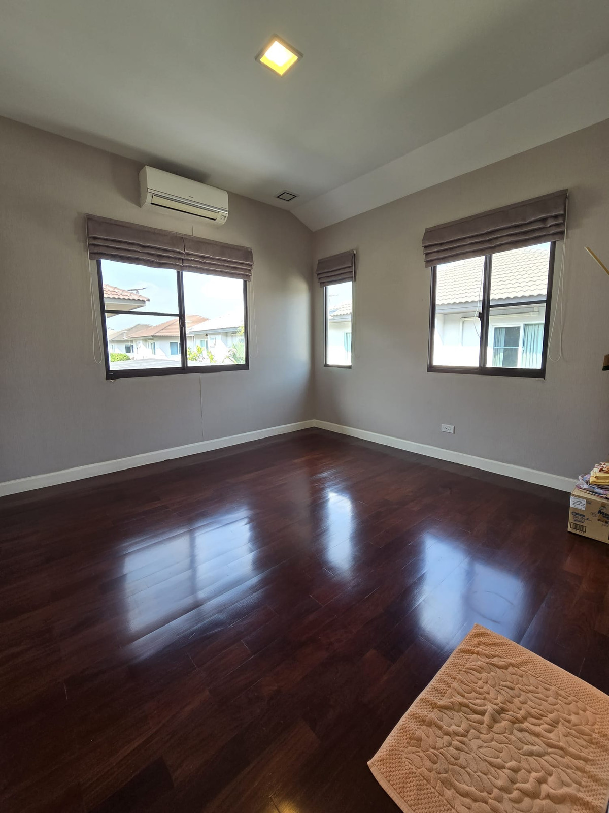 ขายบ้านบางแค เพชรเกษม : ขายบ้านเดี่ยวหลังใหญ่ที่สุด 4 ห้องนอน 5 ห้องน้ำ ใน มัณฑนา กัลปพฤกษ์ – วงแหวน