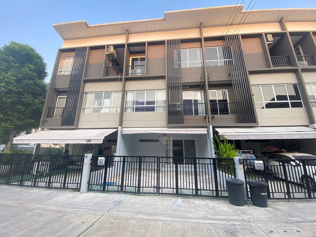 ให้เช่าทาวน์โฮมพระราม 5 ราชพฤกษ์ บางกรวย : ให้เช่าทาวน์โฮม 3 ชั้น โครงการสัมมากร อเวนิว ชัยพฤกษ์ - วงแหวน