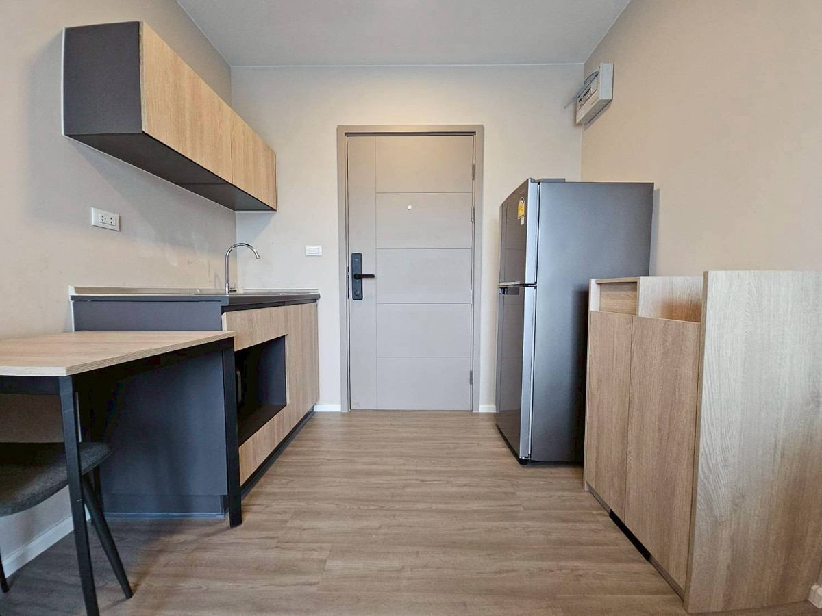 ให้เช่าคอนโดปทุมธานี รังสิต ธรรมศาสตร์ : ให้เช่า 🚩ดีคอนโด แคมปัส ไฮด์อเวย์  ห้อง studio 27 ตร.ม. แต่งครบพร้อมอยู่ เช่า 8,500 บาท/เดือน