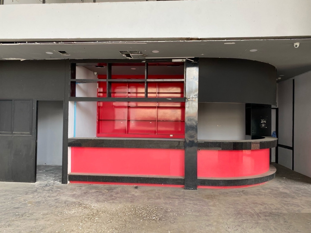 ให้เช่าร้านค้า/ตลาดนัดโชคชัย4 ลาดพร้าว71 : ให้เช่า อาคารเชิงพาณิชย์ ริมถนน โชคชัย 4 ลาดพร้าว ไม่เน้นที่จอดรถ