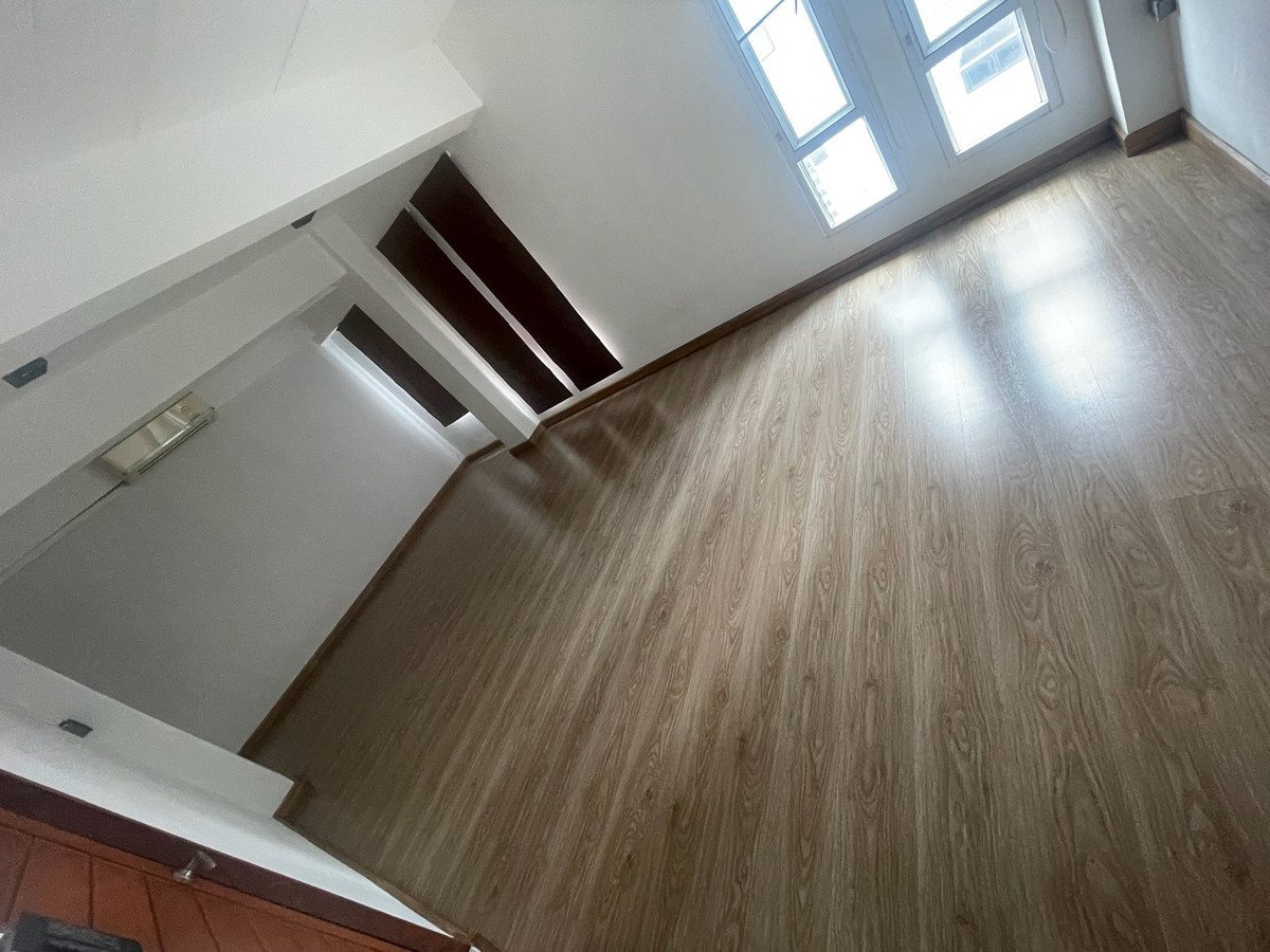 For RentHome OfficeLadkrabang, Suwannaphum Airport : Office building, Rama 9 Soi 43 / 4 Floor (FOR SALE) BZD046