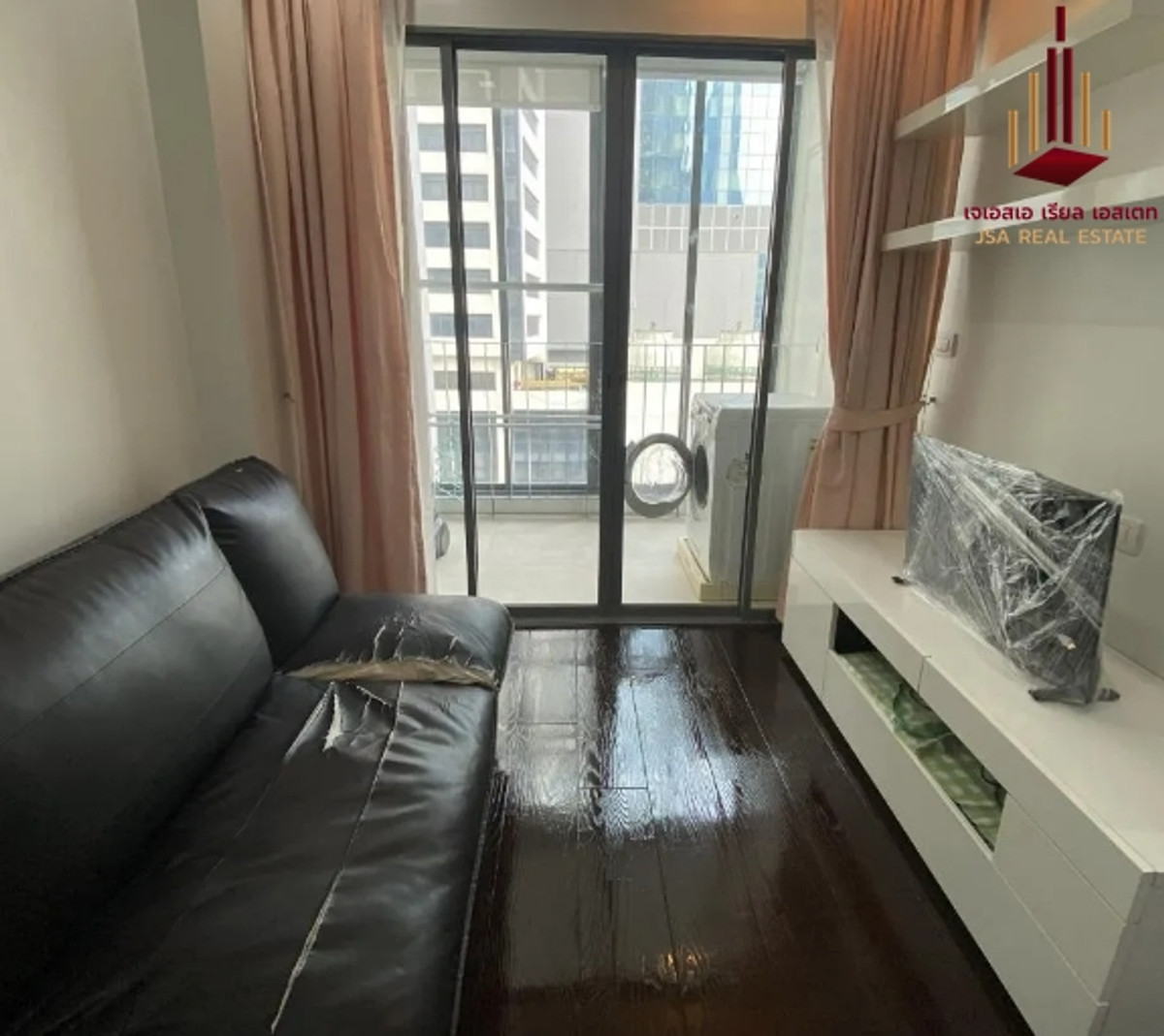 For RentCondoRatchathewi,Phayathai : ✨ For Rent: Ideo Q Phayathai Condo ✨ 💰 Only 25,000 THB/month