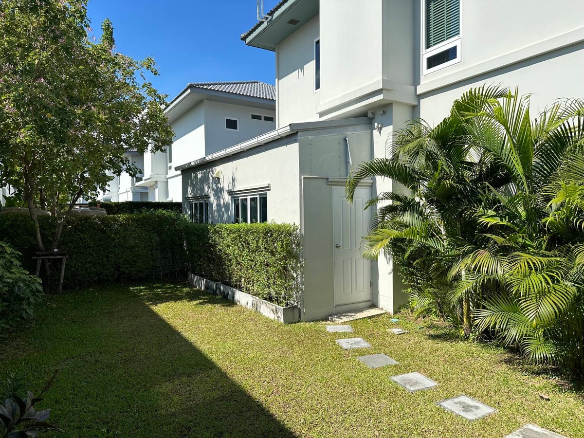 For RentHouseLadkrabang, Suwannaphum Airport : Mantana bangna wongwaen fir rent 