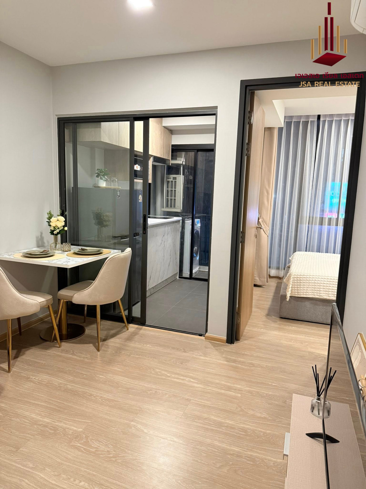 For RentCondoRatchadapisek, Huaikwang, Suttisan : ✨ For Rent : The Moment Ratchada 19 Condo ✨ 💰 Only 15,000 thb/month