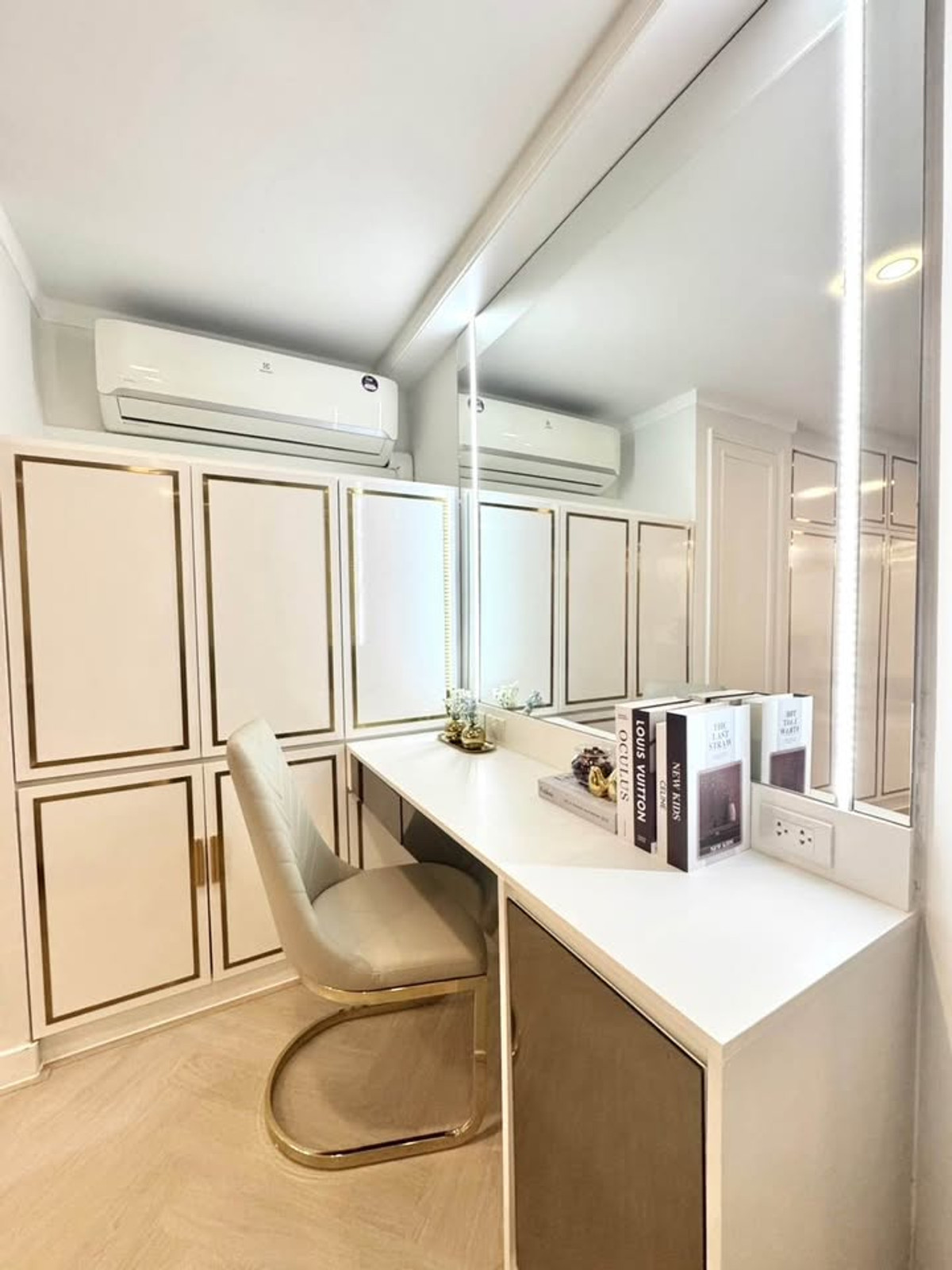 For SaleCondoSukhumvit, Asoke, Thonglor : Condo for sale Supalai Place Condominium Sukhumvit 39 price 4,290,000 baht [FLs251111]