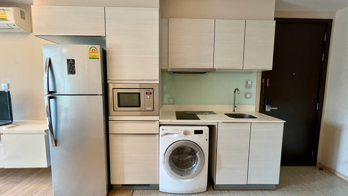 For RentCondoSukhumvit, Asoke, Thonglor : For rent: H Sukhumvit 43, 25,000 baht/month [MNr251005]