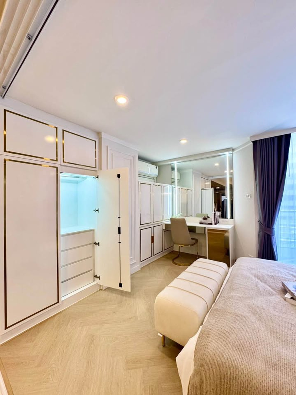 For SaleCondoSukhumvit, Asoke, Thonglor : Condo for sale Supalai Place Condominium Sukhumvit 39 price 4,290,000 baht [FLs251111]