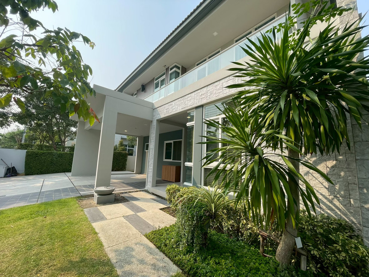 For RentHouseLadkrabang, Suwannaphum Airport : Mantana bangna wongwaen  for rent 