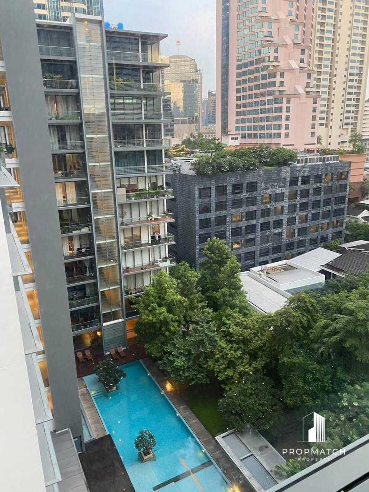 For SaleCondoSukhumvit, Asoke, Thonglor : 🏙 Domus Sukhumvit 16 – Spacious Luxury 2BR 22.5MB for Sale 📞 Bank 098-462-8898