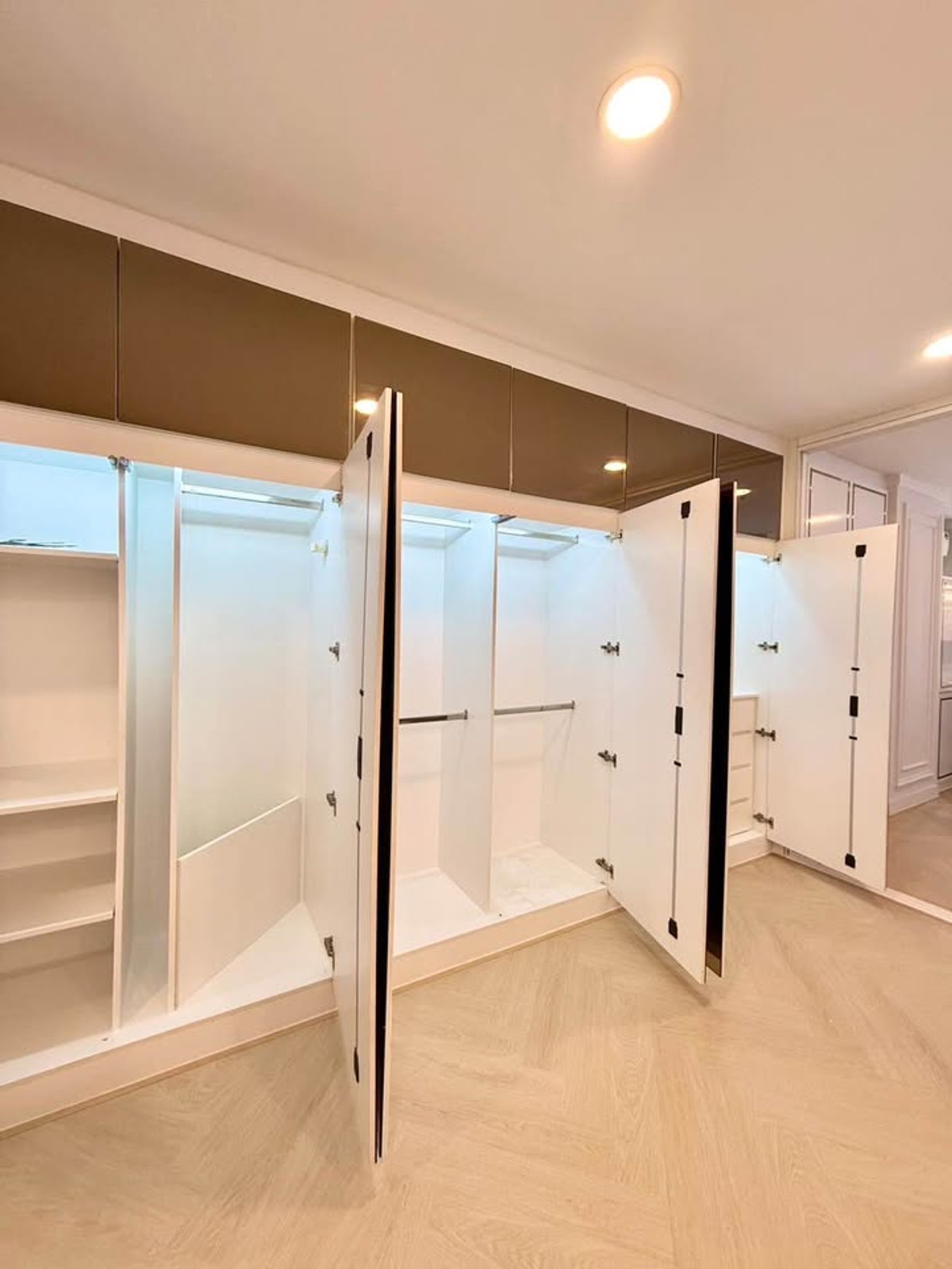 For SaleCondoSukhumvit, Asoke, Thonglor : Condo for sale Supalai Place Condominium Sukhumvit 39 price 4,290,000 baht [FLs251111]