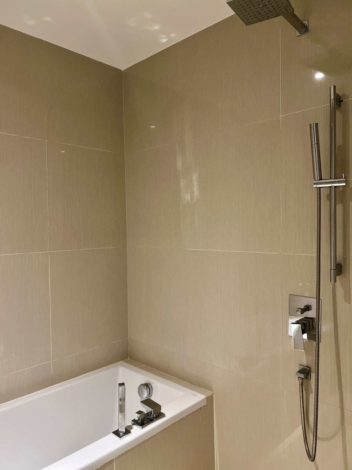 For RentCondoSukhumvit, Asoke, Thonglor : For rent: H Sukhumvit 43, 25,000 baht/month [MNr251005]