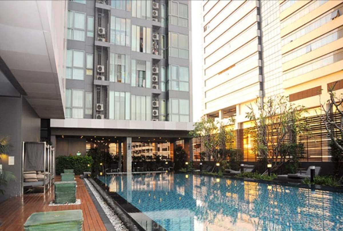 For RentCondoRatchathewi,Phayathai : ✨ For Rent: Ideo Q Phayathai Condo ✨ 💰 Only 25,000 THB/month