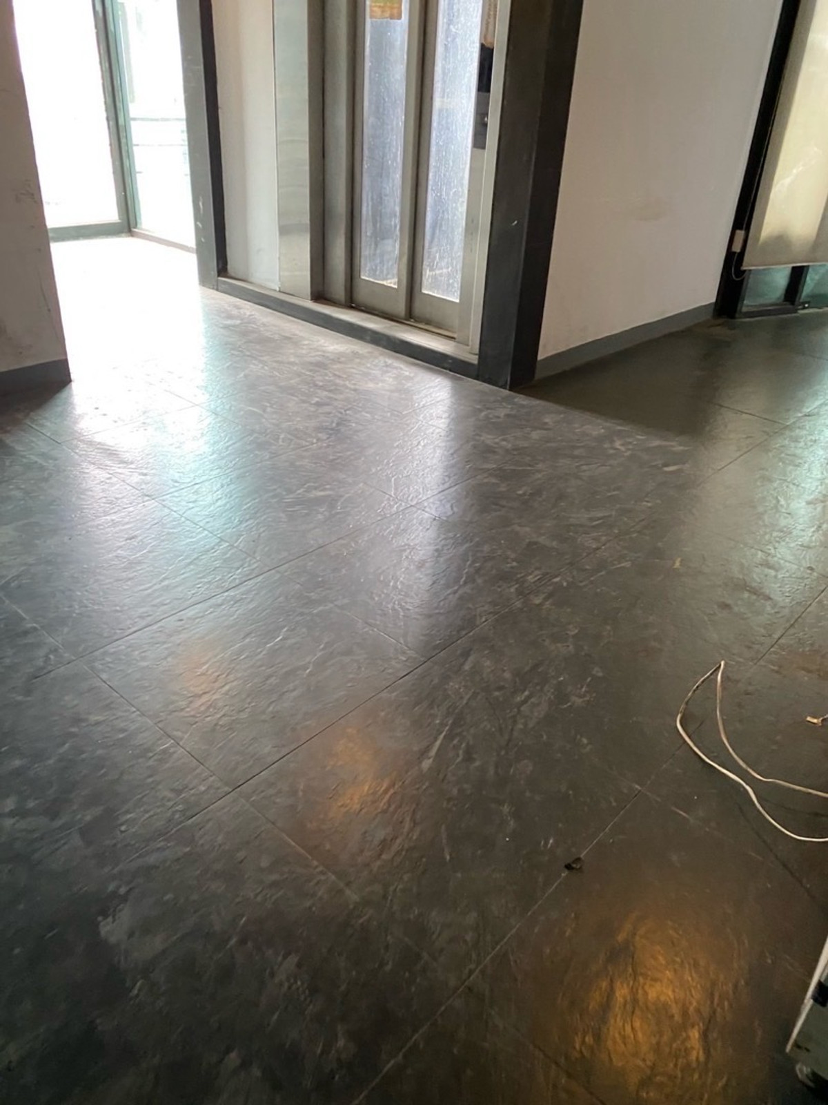 ให้เช่าร้านค้า/ตลาดนัดโชคชัย4 ลาดพร้าว71 : ให้เช่า อาคารเชิงพาณิชย์ ริมถนน โชคชัย 4 ลาดพร้าว ไม่เน้นที่จอดรถ