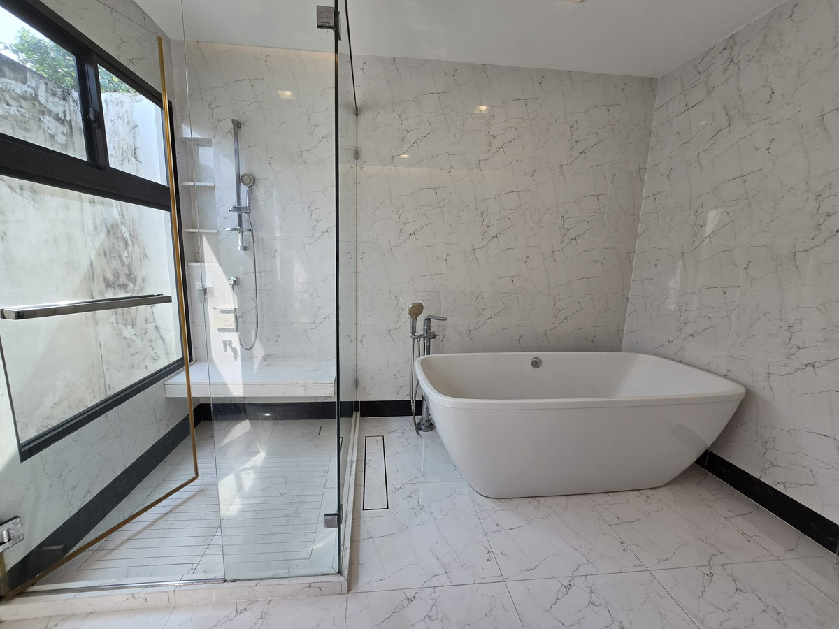 ขายบ้านบางแค เพชรเกษม : ขายบ้านเดี่ยวหลังใหญ่ที่สุด 4 ห้องนอน 5 ห้องน้ำ ใน มัณฑนา กัลปพฤกษ์ – วงแหวน