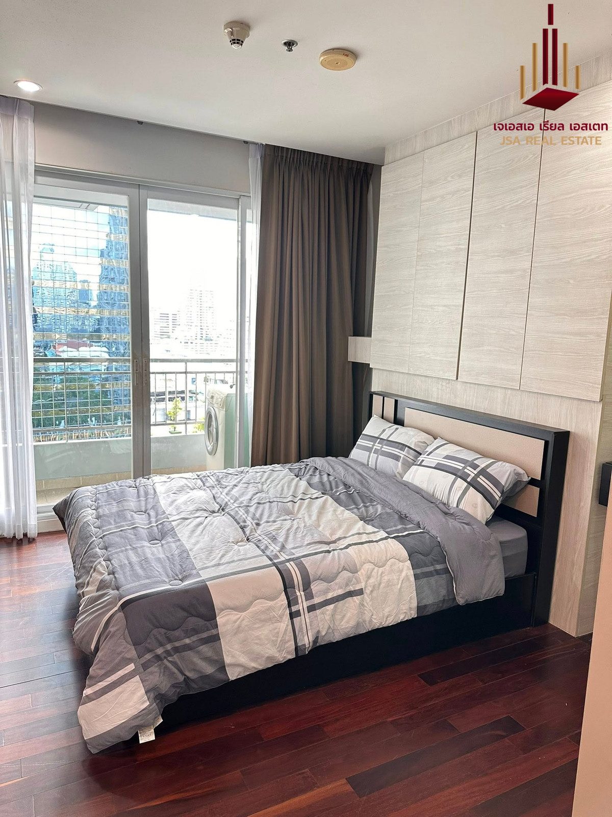 ให้เช่าคอนโดพระราม 9 เพชรบุรีตัดใหม่ RCA : ✨ For Rent : Circle Condominium Condo ✨  💰 Only 16,900 thb/month