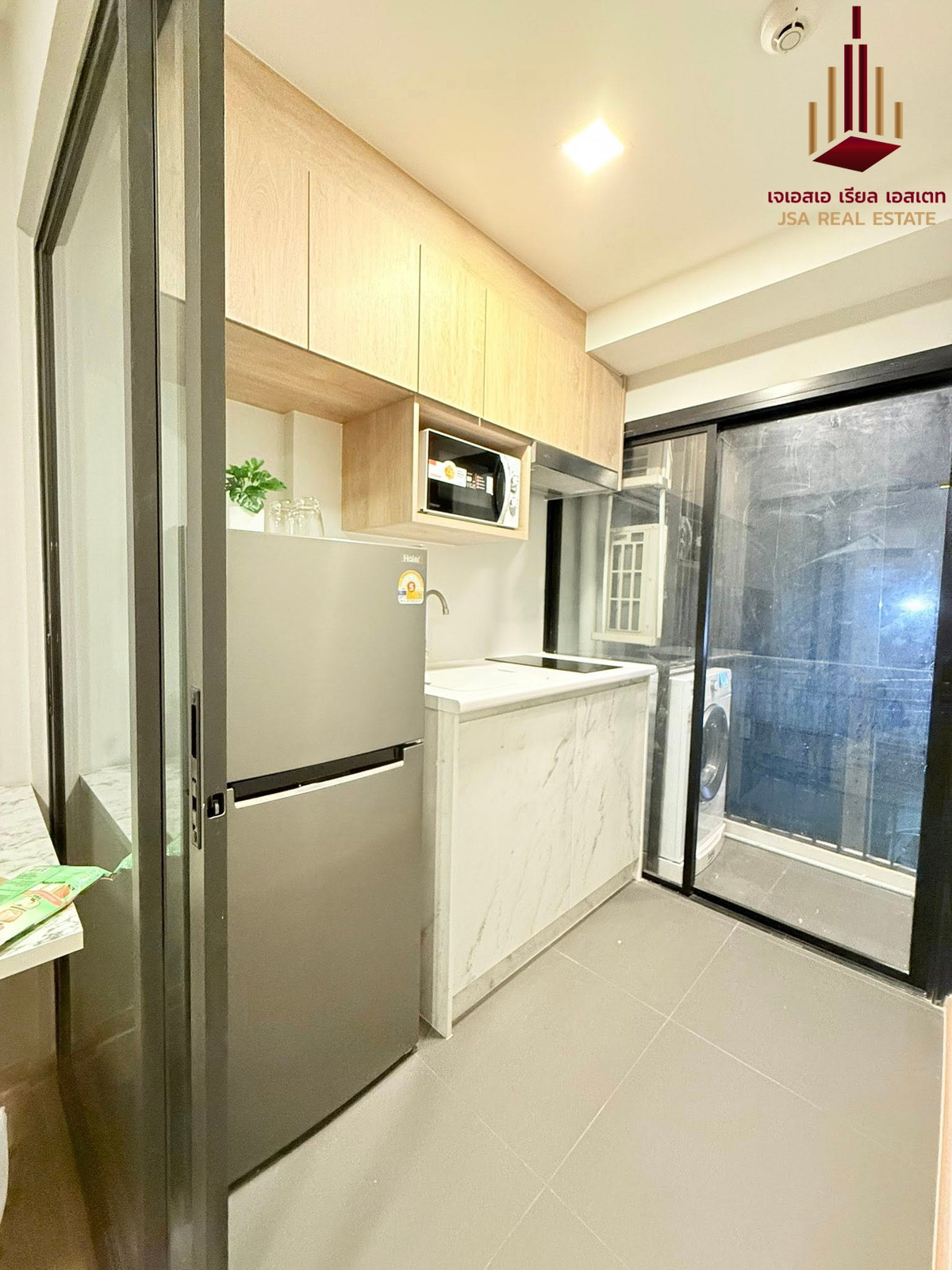 For RentCondoRatchadapisek, Huaikwang, Suttisan : ✨ For Rent : The Moment Ratchada 19 Condo ✨ 💰 Only 15,000 thb/month