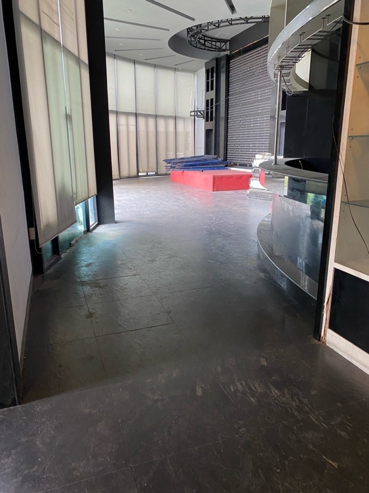 ให้เช่าร้านค้า/ตลาดนัดโชคชัย4 ลาดพร้าว71 : ให้เช่า อาคารเชิงพาณิชย์ ริมถนน โชคชัย 4 ลาดพร้าว ไม่เน้นที่จอดรถ