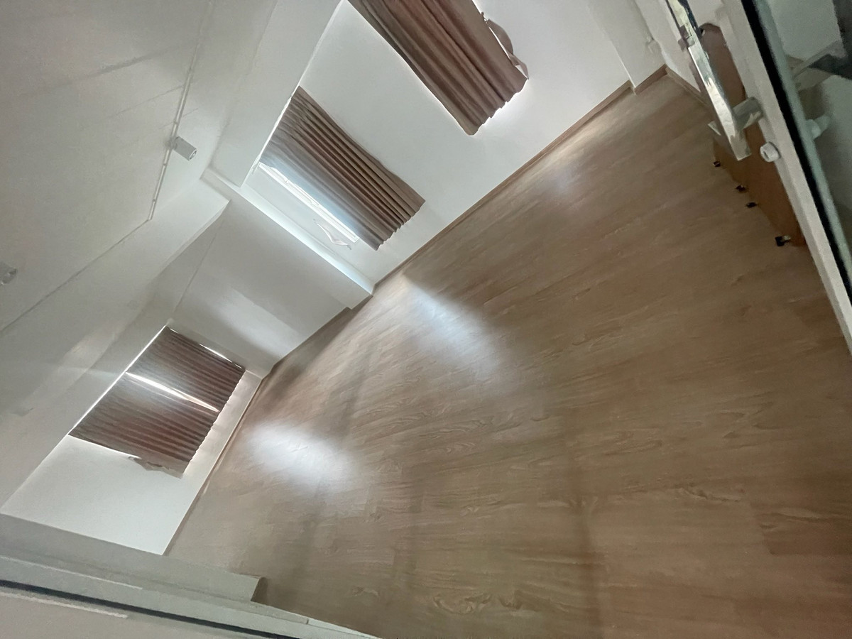 For RentHome OfficeLadkrabang, Suwannaphum Airport : Office building, Rama 9 Soi 43 / 4 Floor (FOR SALE) BZD046