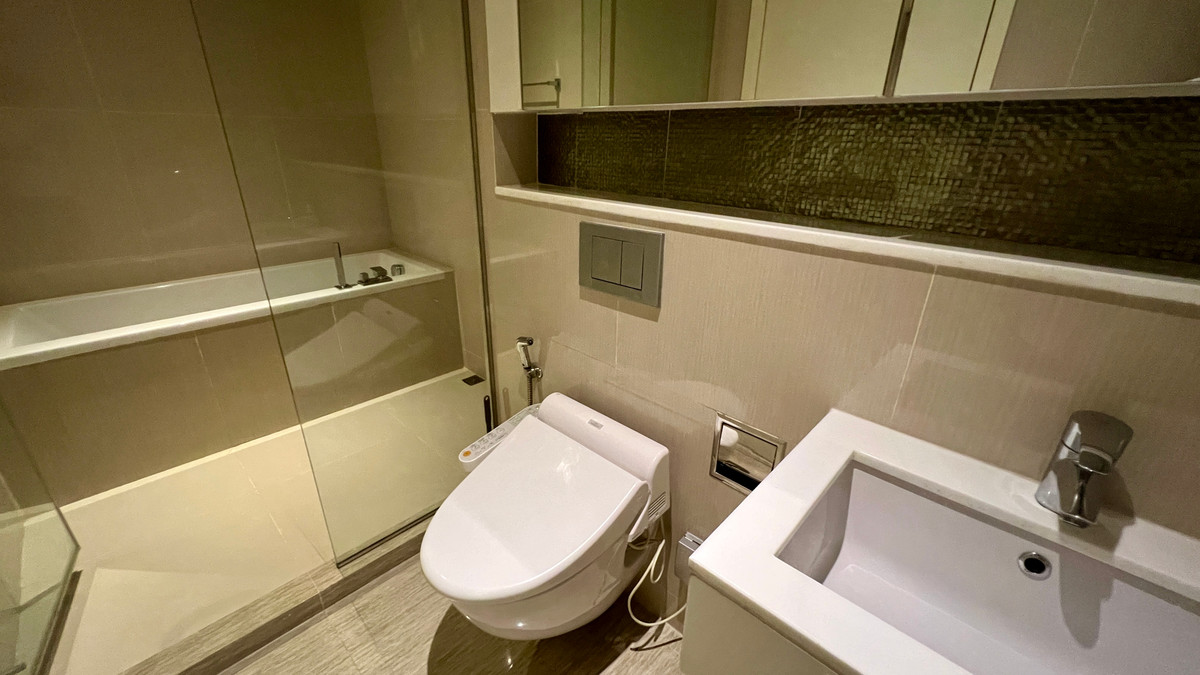 For RentCondoSukhumvit, Asoke, Thonglor : For rent: H Sukhumvit 43, 25,000 baht/month [MNr251005]