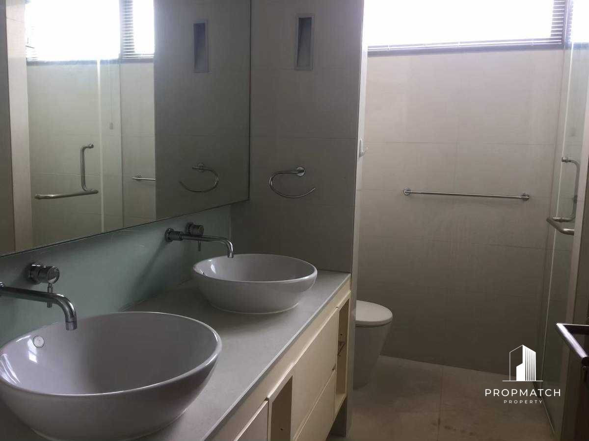 For SaleCondoSukhumvit, Asoke, Thonglor : 🏙 Domus Sukhumvit 16 – Spacious Luxury 2BR 22.5MB for Sale 📞 Bank 098-462-8898