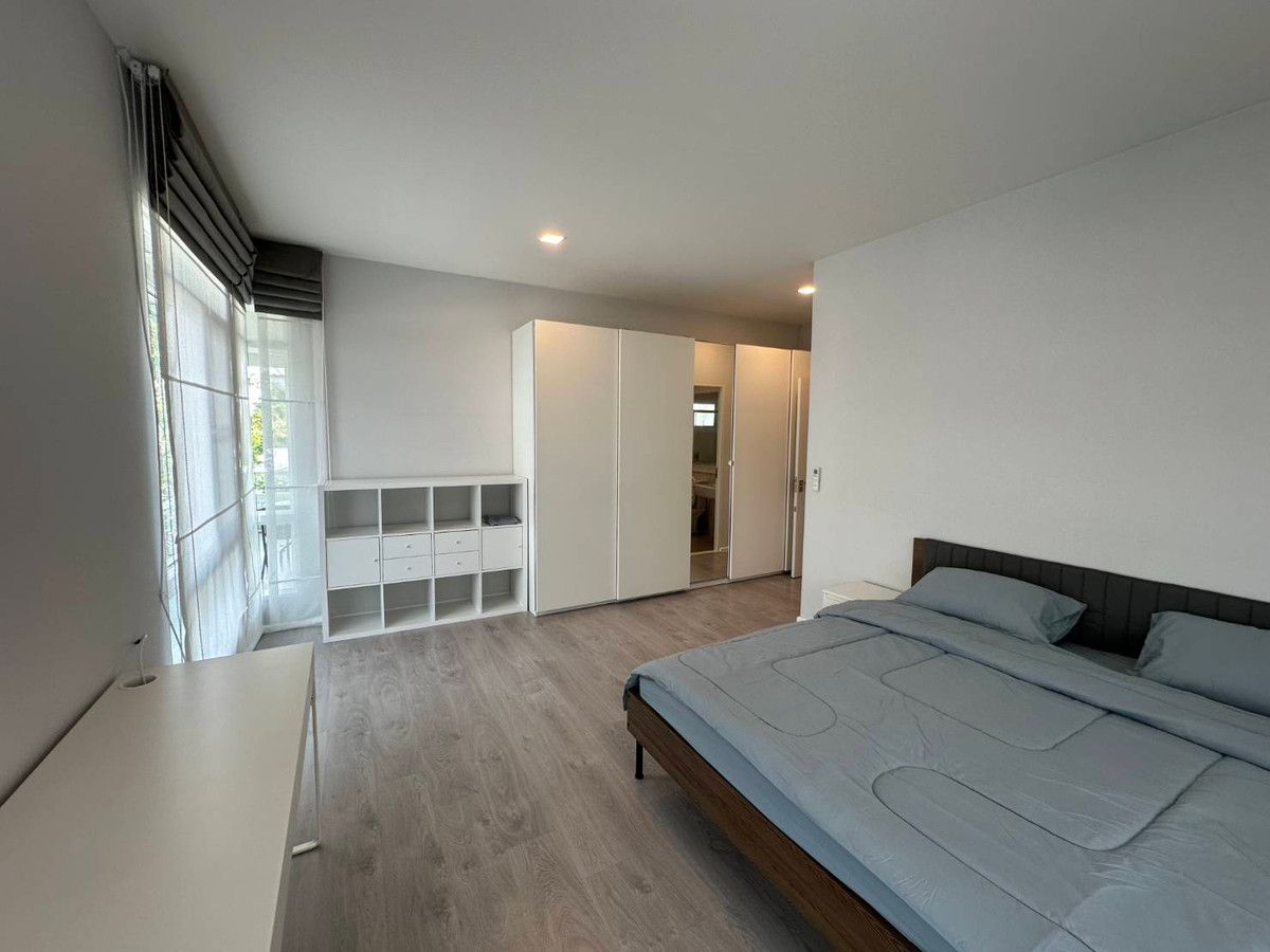 For RentHouseLadkrabang, Suwannaphum Airport : Mantana bangna wongwaen fir rent 