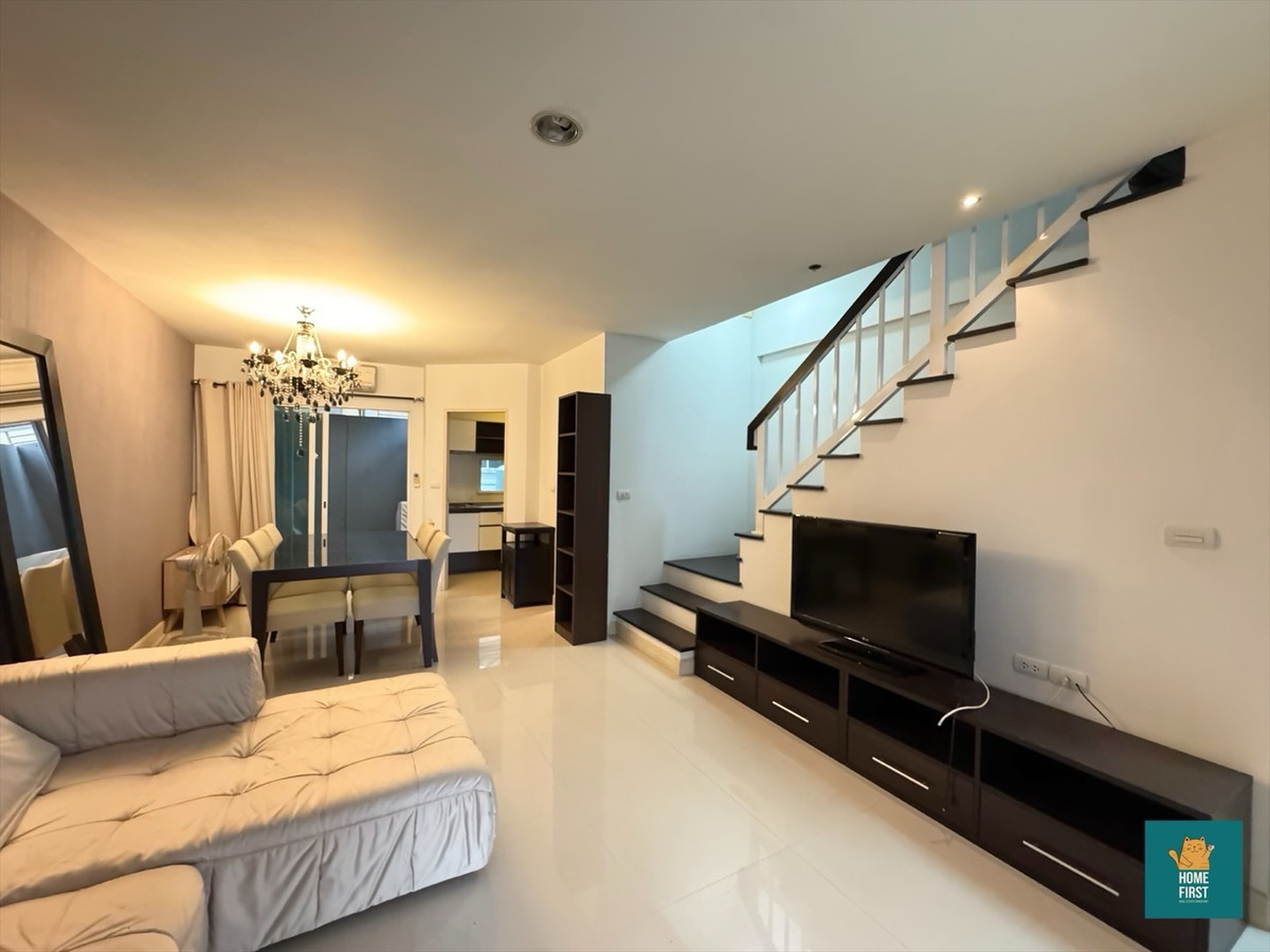 ทาวน์โฮมลาดพร้าว101 แฮปปี้แลนด์ : หมู่บ้าน Townplus X ลาดพร้าว 21 ตร.ม. 3 ชั้น 3นอน 3น้ำ