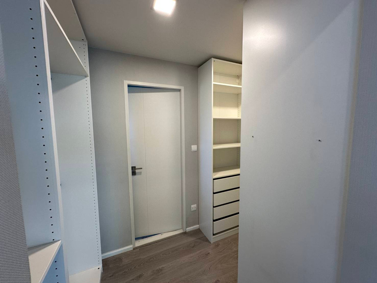 For RentHouseLadkrabang, Suwannaphum Airport : Mantana bangna wongwaen fir rent 