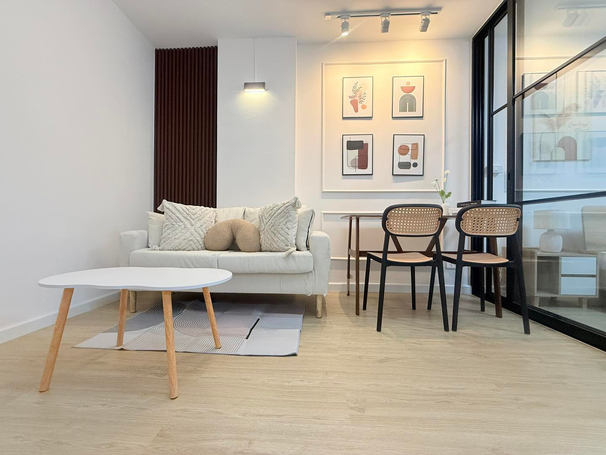 For SaleCondoLadkrabang, Suwannaphum Airport : K-6621 Newly decorated room, high floor, pool view, convenient travel, near Suvarnabhumi Airport.