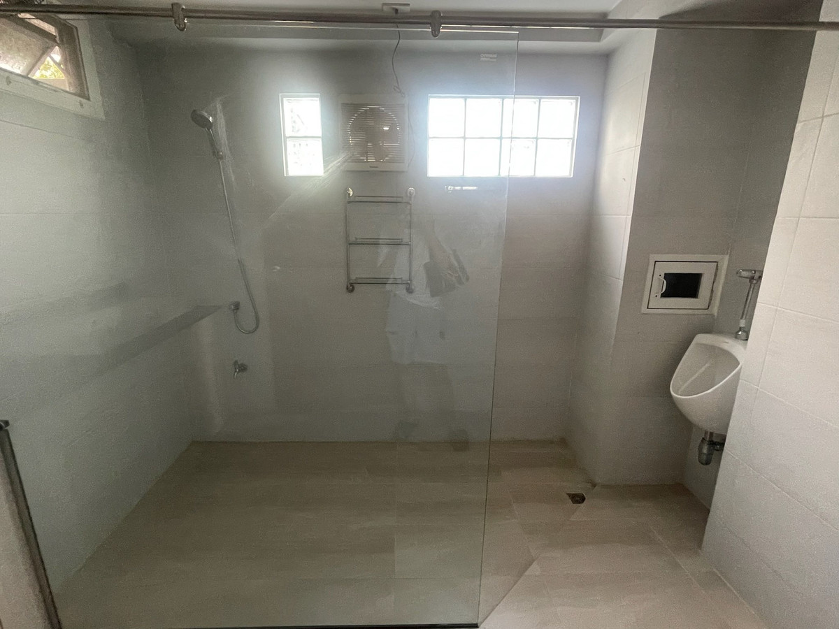 For RentHome OfficeLadkrabang, Suwannaphum Airport : Office building, Rama 9 Soi 43 / 4 Floor (FOR SALE) BZD046