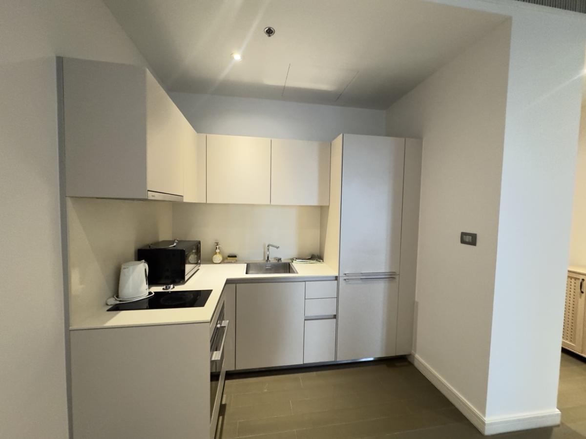 ให้เช่าคอนโดวิทยุ ชิดลม หลังสวน : Magnolias Ratchadamri Boulevard /  / 1 ห้องนอน 58 ตร.ม. โทร 0937890899