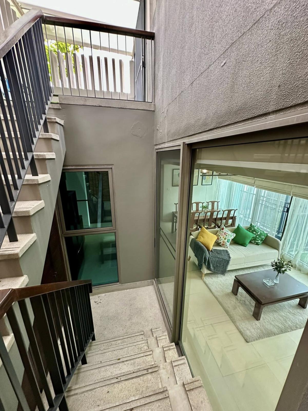 ให้เช่าคอนโดสุขุมวิท อโศก ทองหล่อ : Siamese 39 /  / 3 ห้องนอน 113 ตร.ม. โทร 0937890899