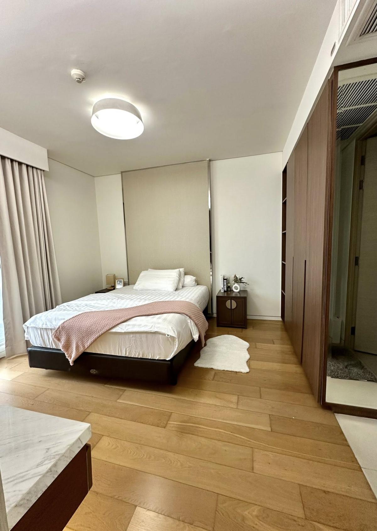 ให้เช่าคอนโดสุขุมวิท อโศก ทองหล่อ : Siamese 39 /  / 3 ห้องนอน 113 ตร.ม. โทร 0937890899