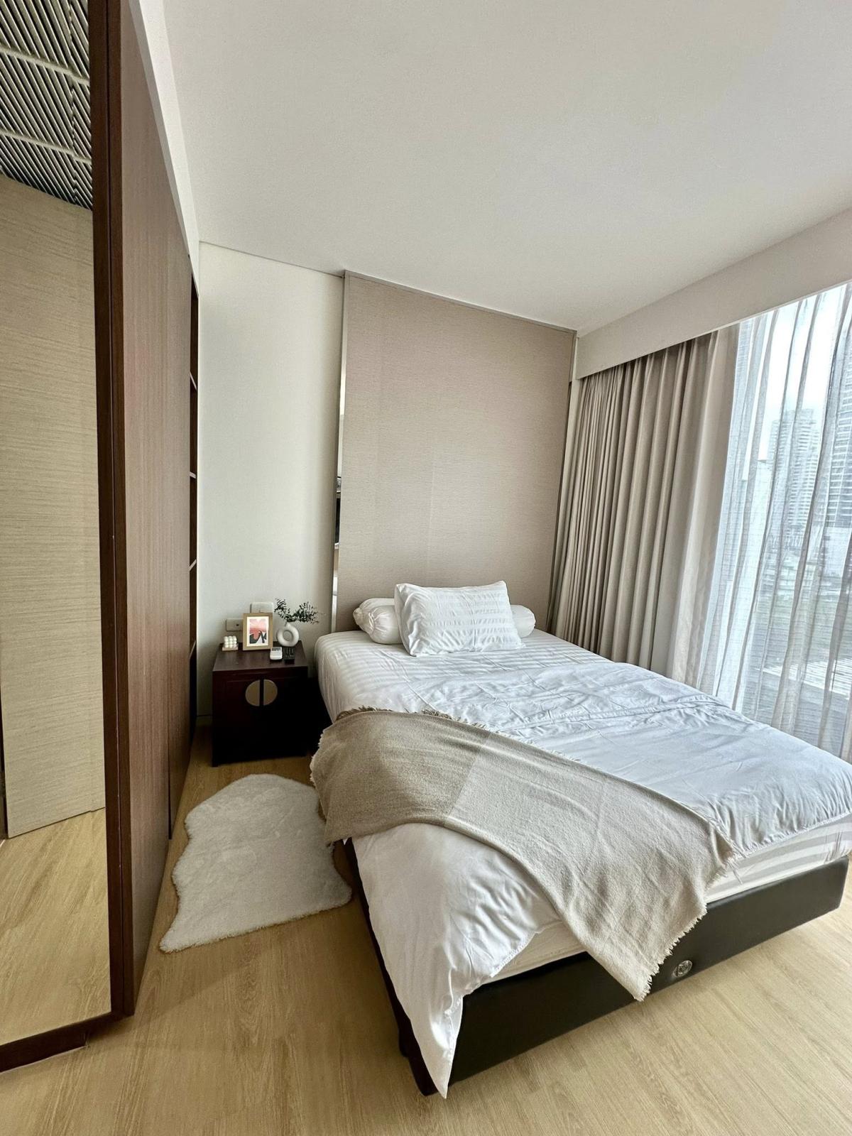 ให้เช่าคอนโดสุขุมวิท อโศก ทองหล่อ : Siamese 39 /  / 3 ห้องนอน 113 ตร.ม. โทร 0937890899