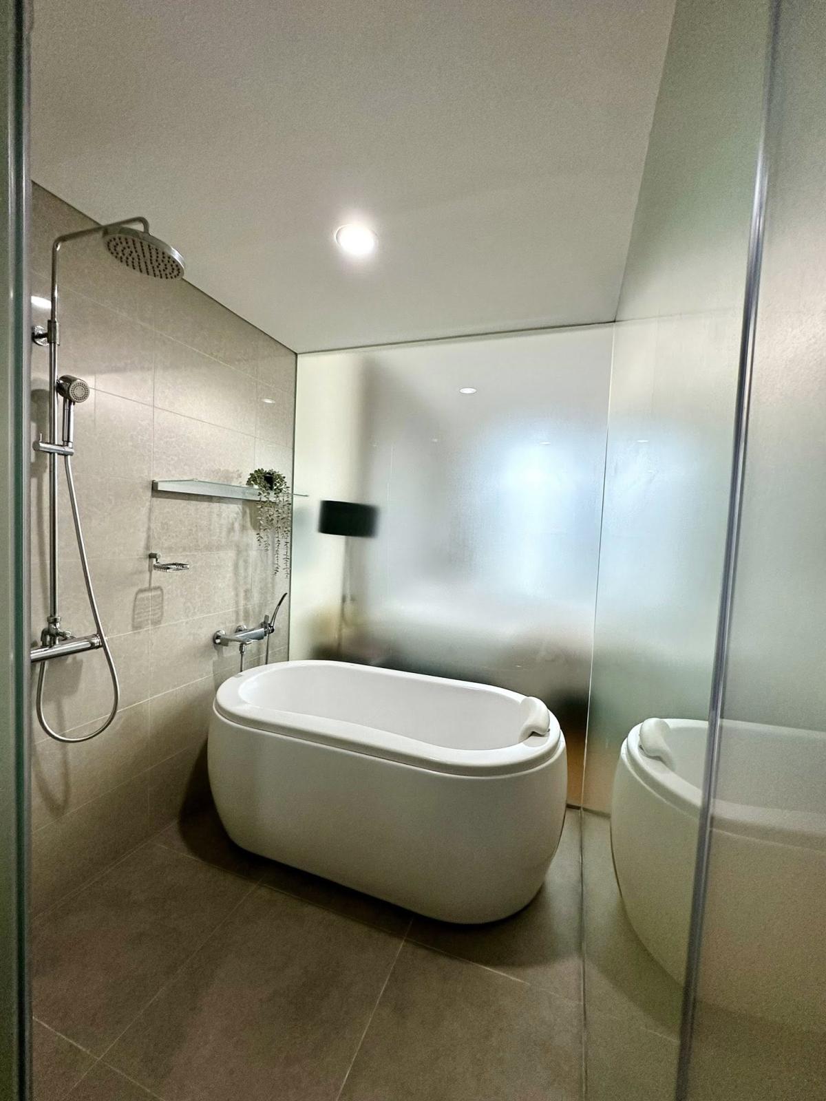 ให้เช่าคอนโดสุขุมวิท อโศก ทองหล่อ : Siamese 39 /  / 3 ห้องนอน 113 ตร.ม. โทร 0937890899