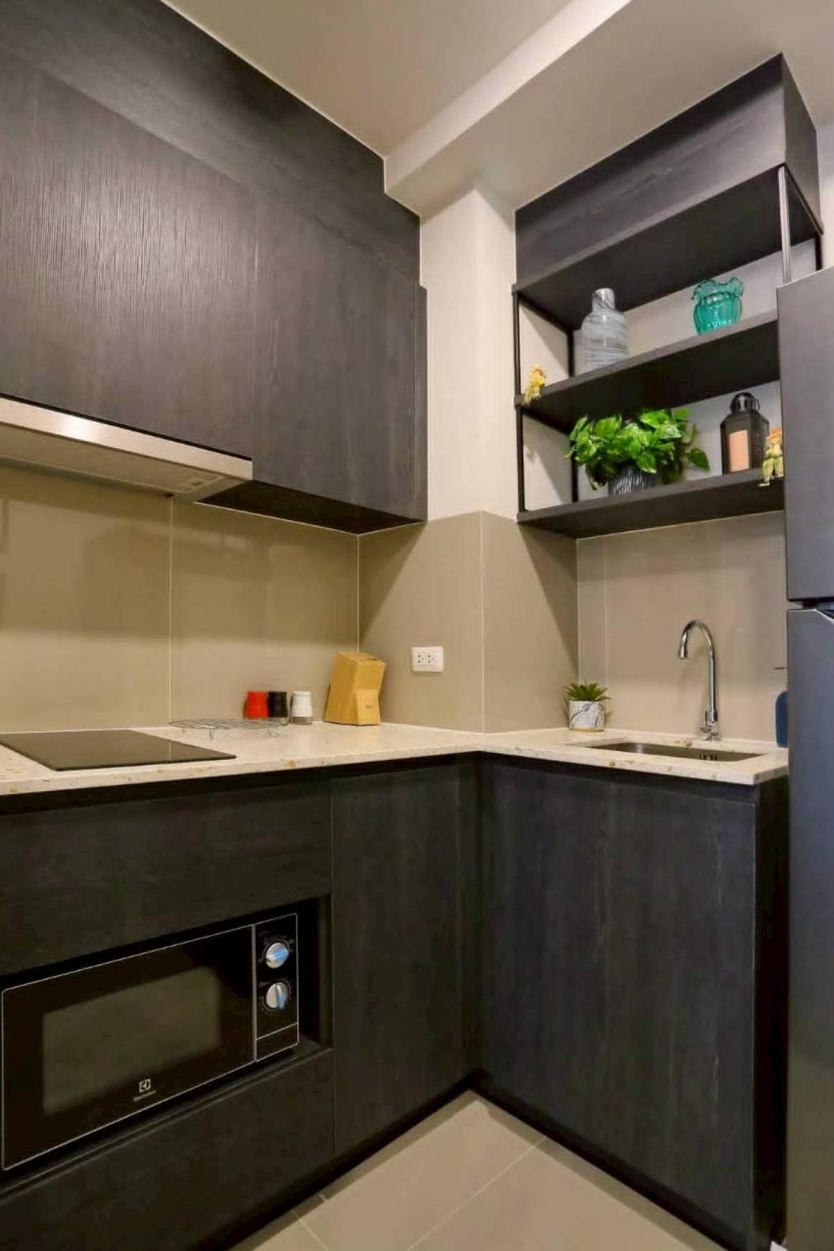 ให้เช่าคอนโดรัชดา ห้วยขวาง : XT Huaikhwang /  / 2 ห้องนอน 60 ตร.ม. โทร 0937890899