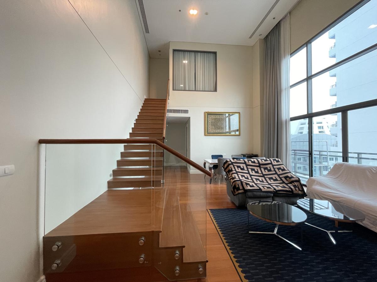 For RentCondoSukhumvit, Asoke, Thonglor : Bright 24 /  / 3 Bed 162 sq.m. Tel 0937890899