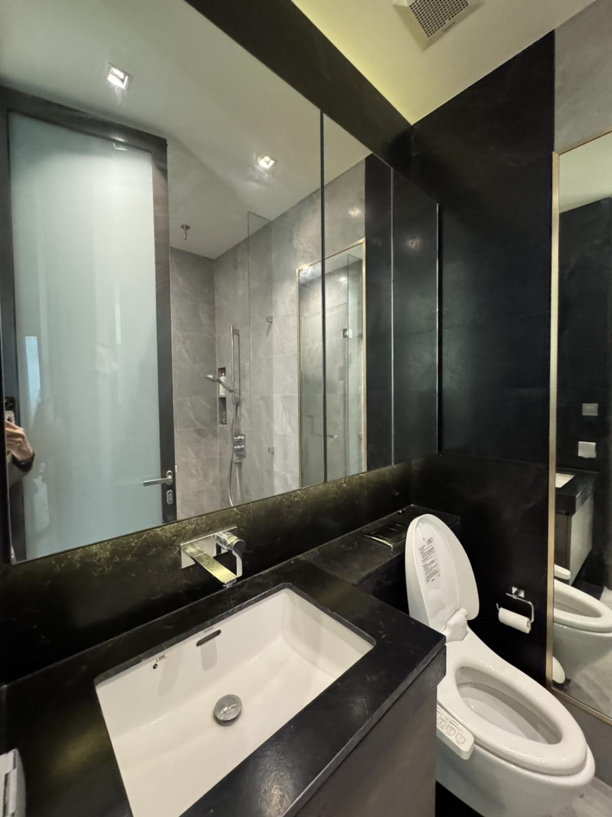 ให้เช่าคอนโดวิทยุ ชิดลม หลังสวน : 28 Chidlom /  / 1 ห้องนอน 44 ตร.ม. โทร 0937890899