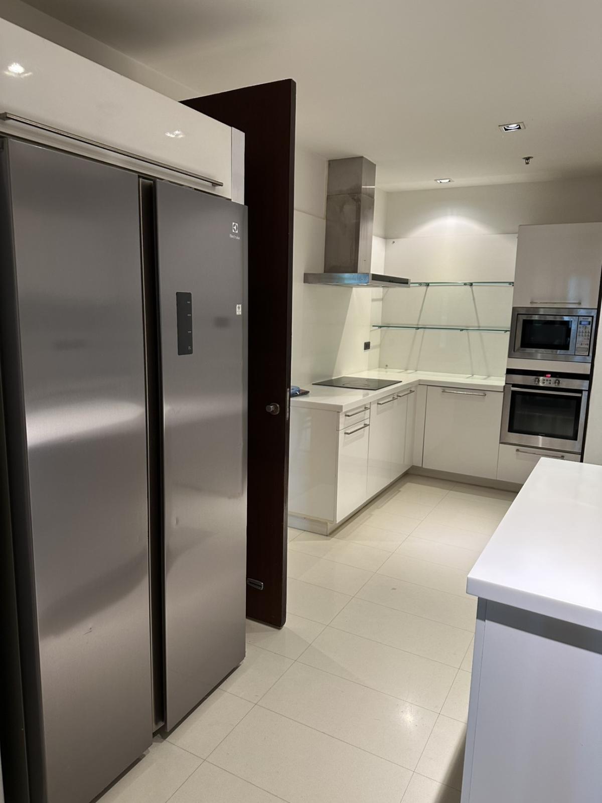 ให้เช่าคอนโดสุขุมวิท อโศก ทองหล่อ : Belgravia Residence Sukhumvit 30/1 /  / 4 ห้องนอน 297 ตร.ม. โทร 0937890899