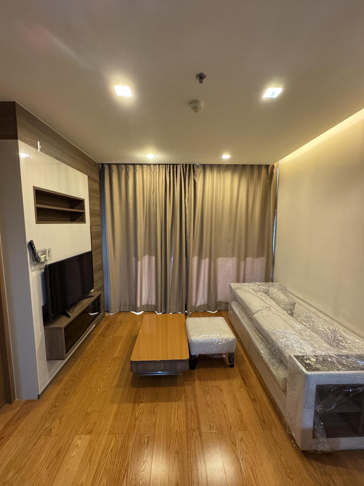 For RentCondoSathorn, Narathiwat : The Address Sathorn 12 /  / 2 Bed 70 sq.m. Tel 0937890899