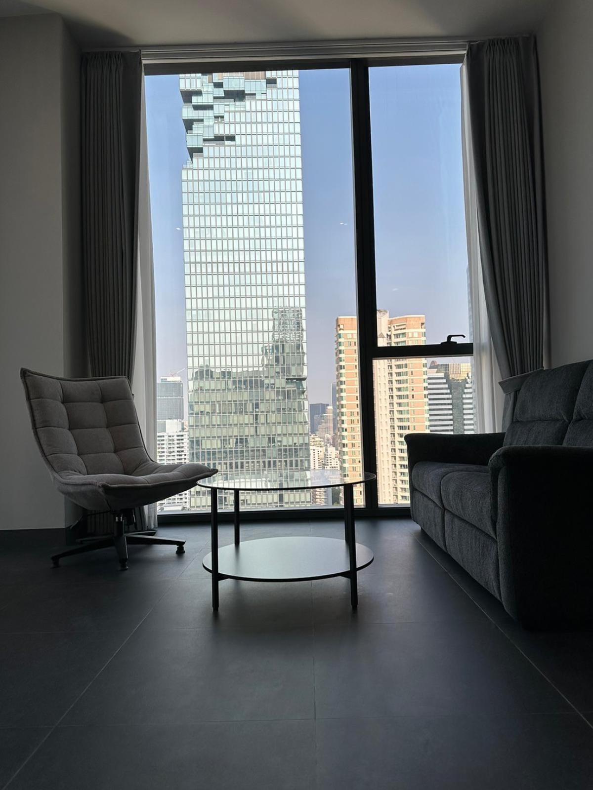 ให้เช่าคอนโดสาทร นราธิวาส : Tait 12 /  / 1 ห้องนอน 40 ตร.ม. โทร 0937890899