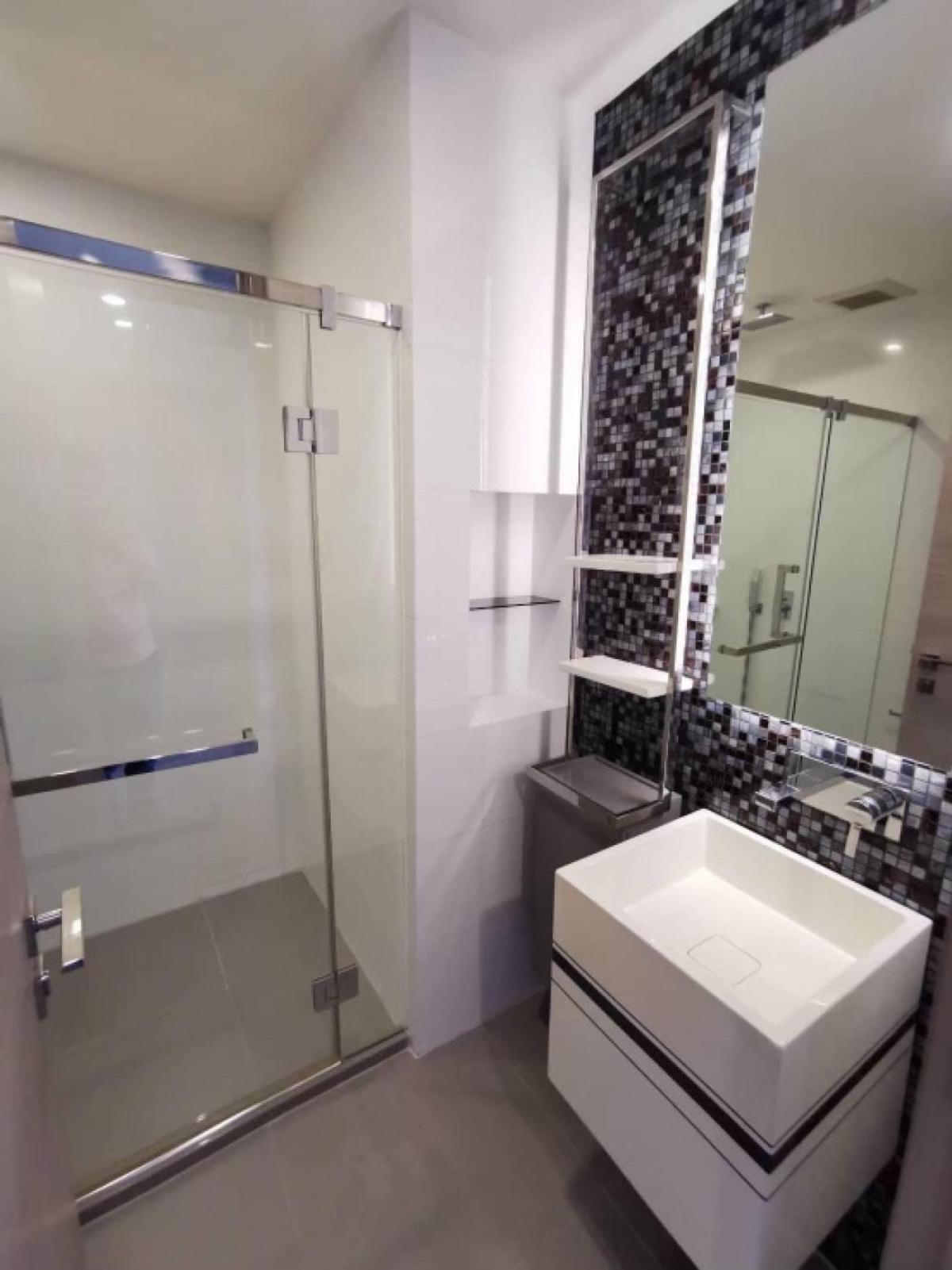 ให้เช่าคอนโดสยาม จุฬา สามย่าน : The Room Rama 4 /  / 2 ห้องนอน 77 ตร.ม. โทร 0937890899