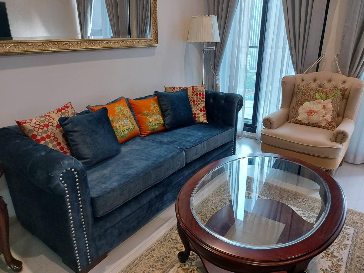 ให้เช่าคอนโดวิทยุ ชิดลม หลังสวน : Noble Ploenchit /  / 2 ห้องนอน 80 ตร.ม. โทร 0937890899