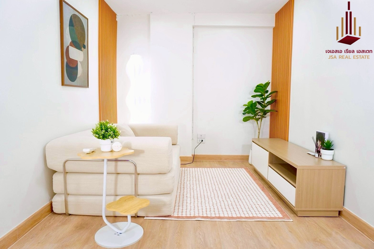 For SaleCondoMin Buri, Romklao : ✨ For Sale: Living Place Ramkhamhaeng Condo ✨ 💰 Only 1,290,000 THB